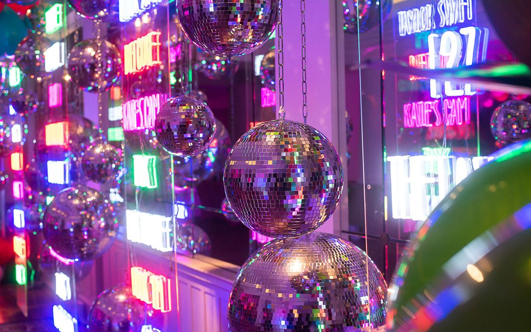 Disco Décor